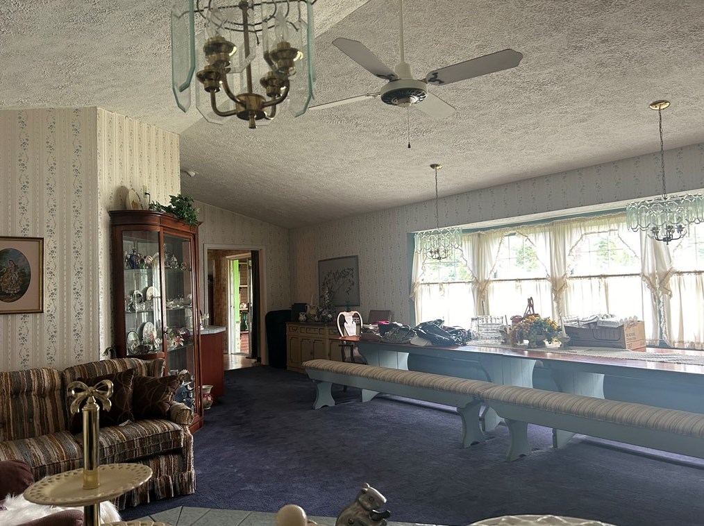 185 Kruest Dr, Freedom PA 15042-2735 exterior