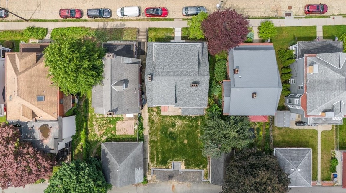 3939 Mcclure Ave, Pittsburgh PA 15212-1646 exterior