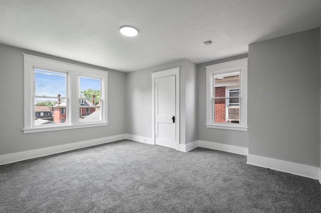 3939 Mcclure Ave, Pittsburgh PA 15212-1646 exterior