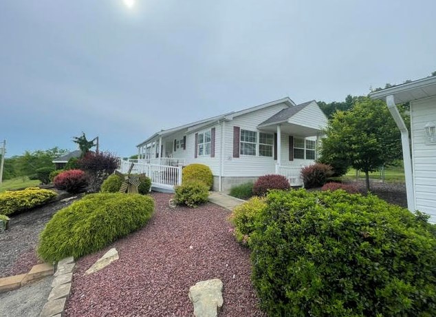 49 Gorby Rd, Washington PA 15301-7743 exterior