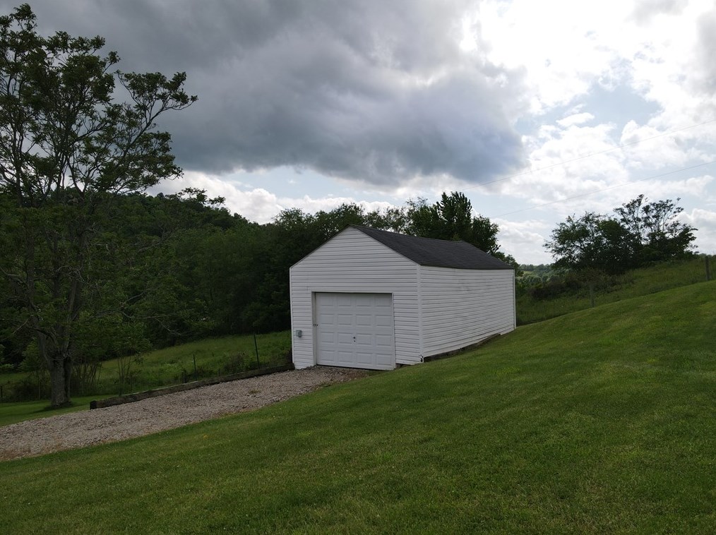 49 Gorby Rd, Washington PA 15301-7743 exterior