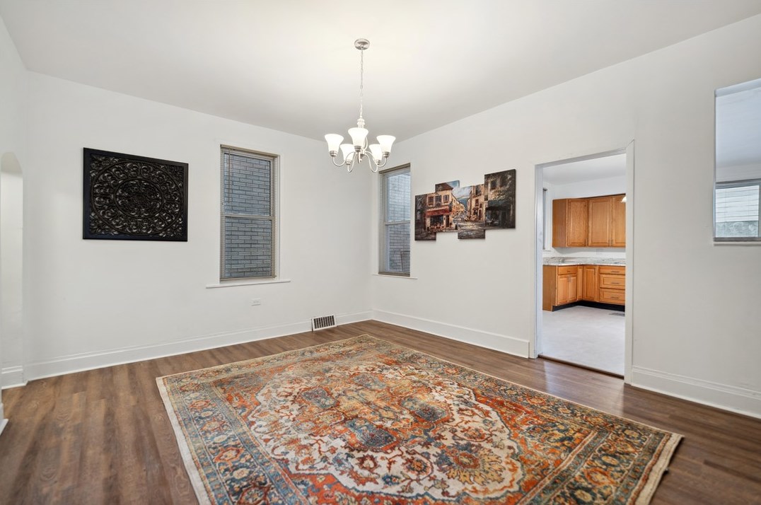 816 Chartiers Ave, Pittsburgh PA  15204-2261 exterior