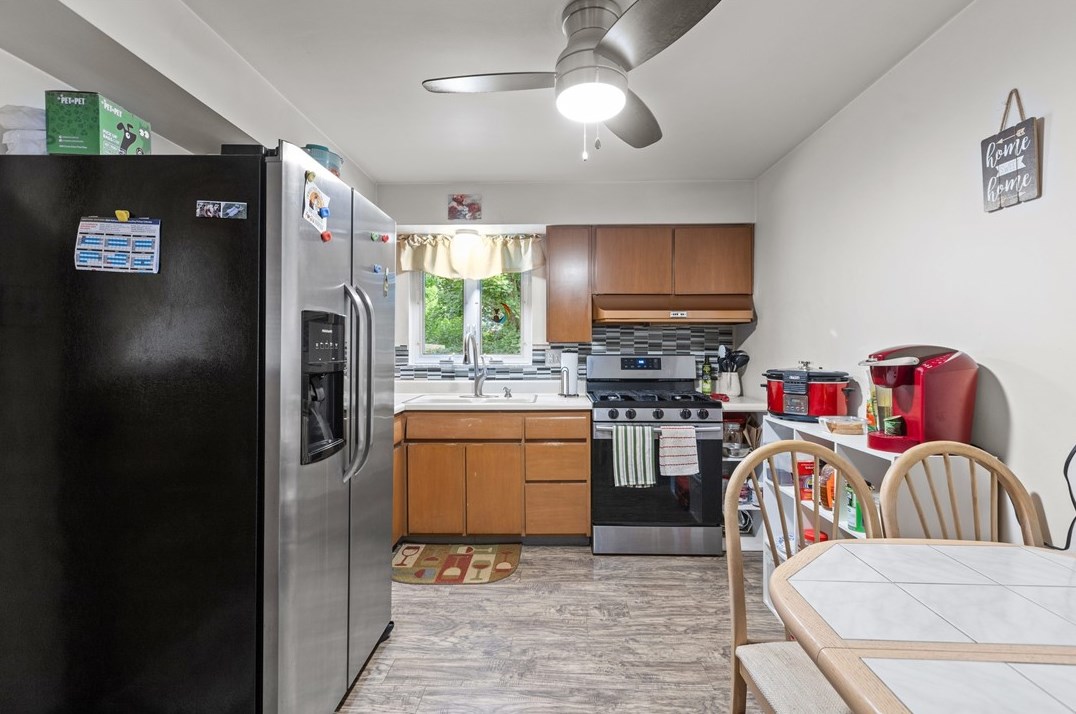 1232 Frd St, Pittsburgh PA 15122-4106 exterior