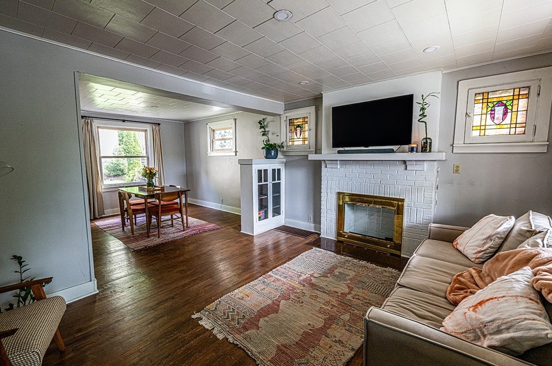 612 Forest Ave, Pittsburgh PA  15202-3113 exterior