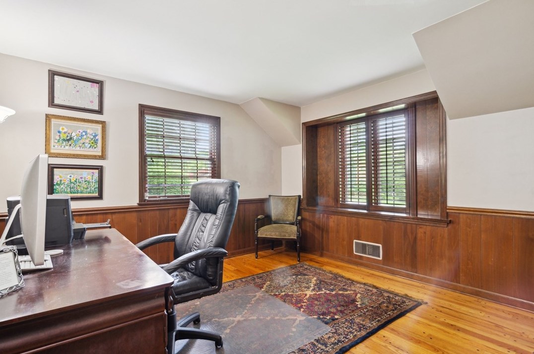 1390 Redfern Dr, Pittsburgh PA 15241-2935 exterior