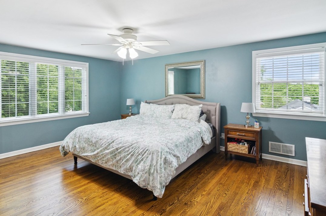 1390 Redfern Dr, Pittsburgh PA 15241-2935 exterior