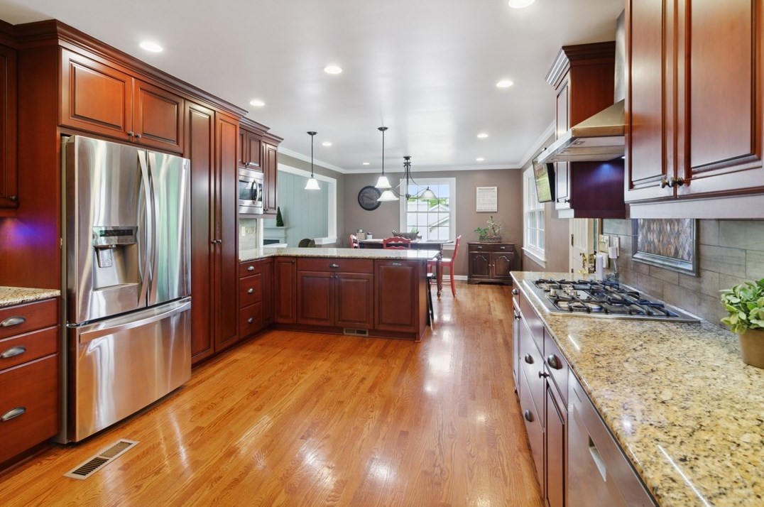 1390 Redfern Dr, Pittsburgh PA 15241-2935 exterior