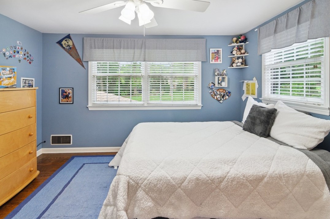 1390 Redfern Dr, Pittsburgh PA 15241-2935 exterior