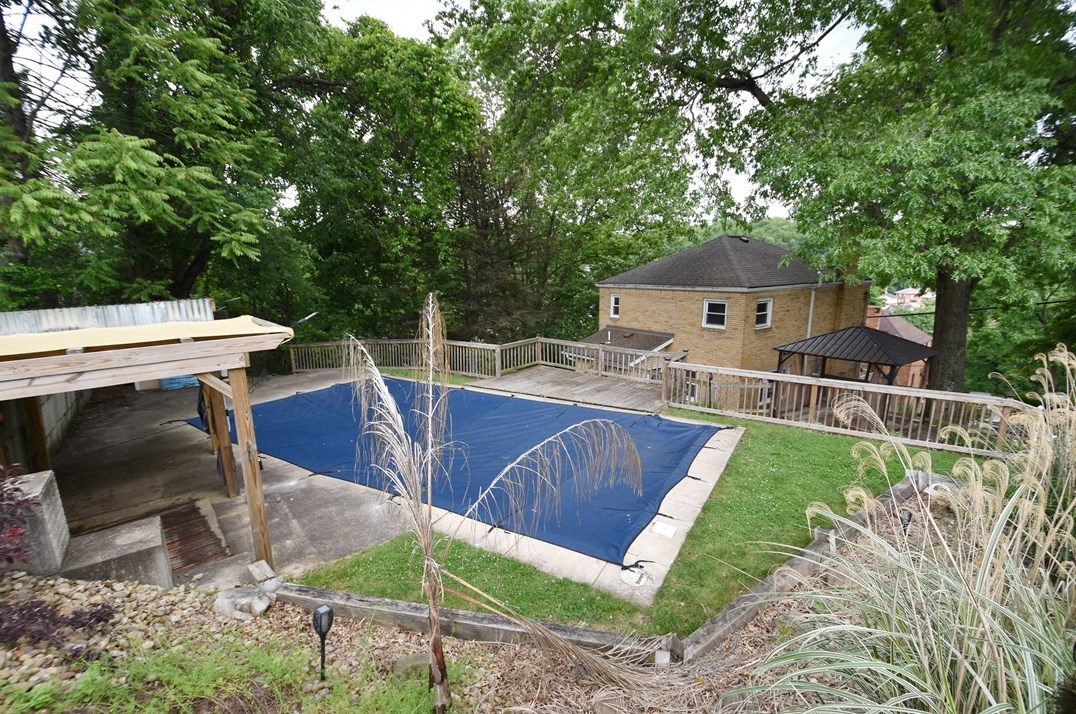 226 Berkley Ave, Pittsburgh PA  15221-4804 exterior