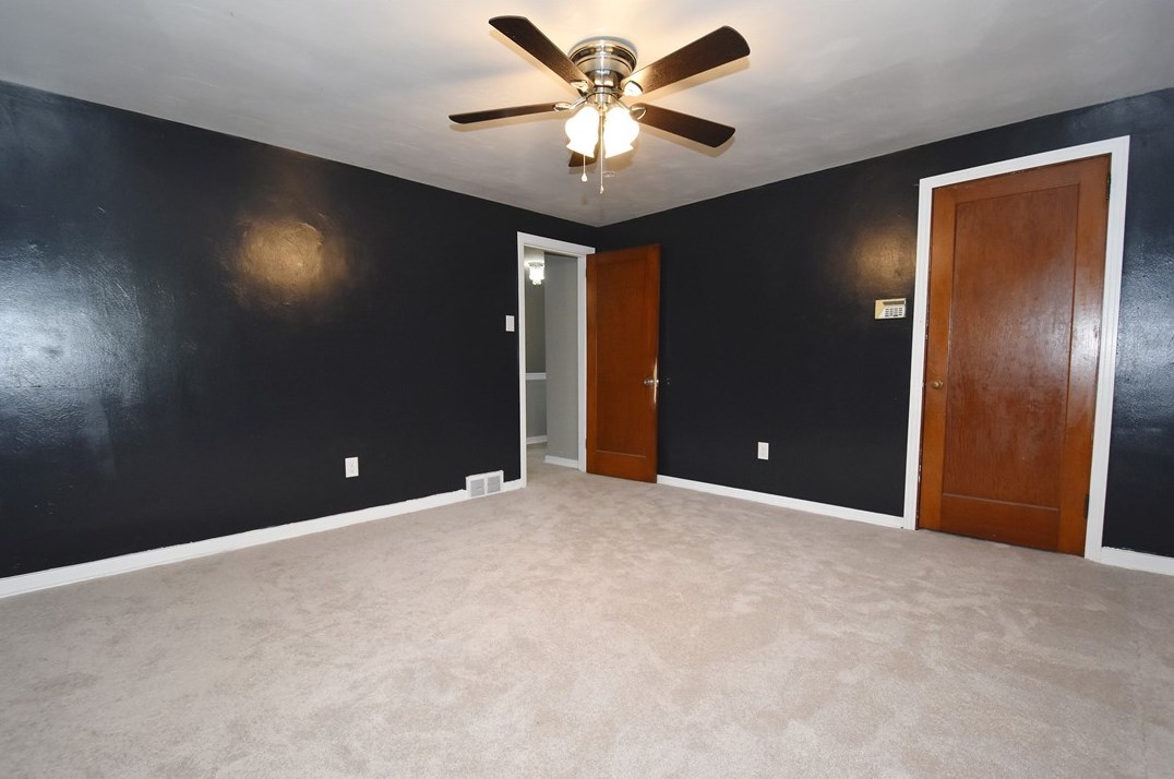 226 Berkley Ave, Pittsburgh PA  15221-4804 exterior