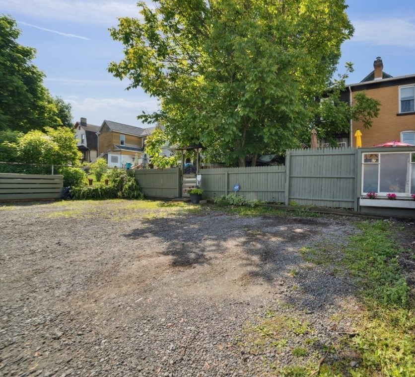435 Parker St, Verona PA  15147-1413 exterior