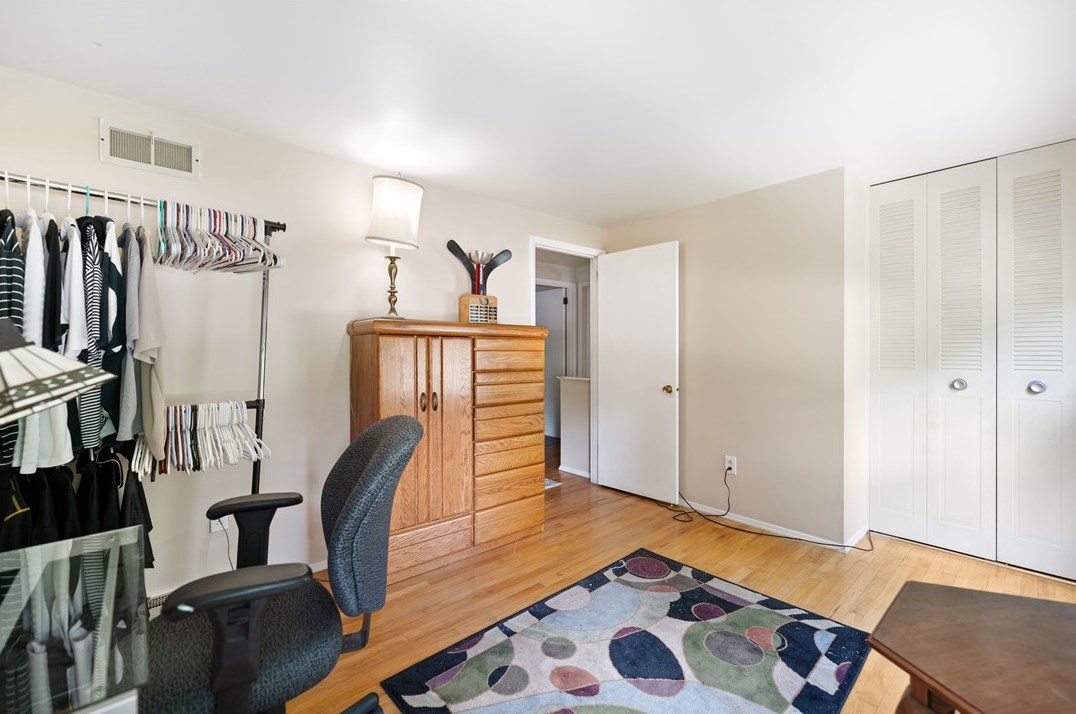 161 Sun Rdg Dr, Pittsburgh PA  15234 exterior