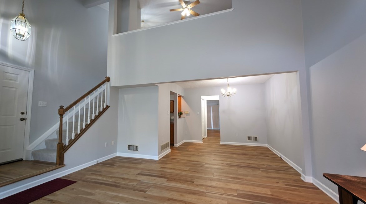 901 Berrington Ct, Bethel Park PA  15102-3182 exterior
