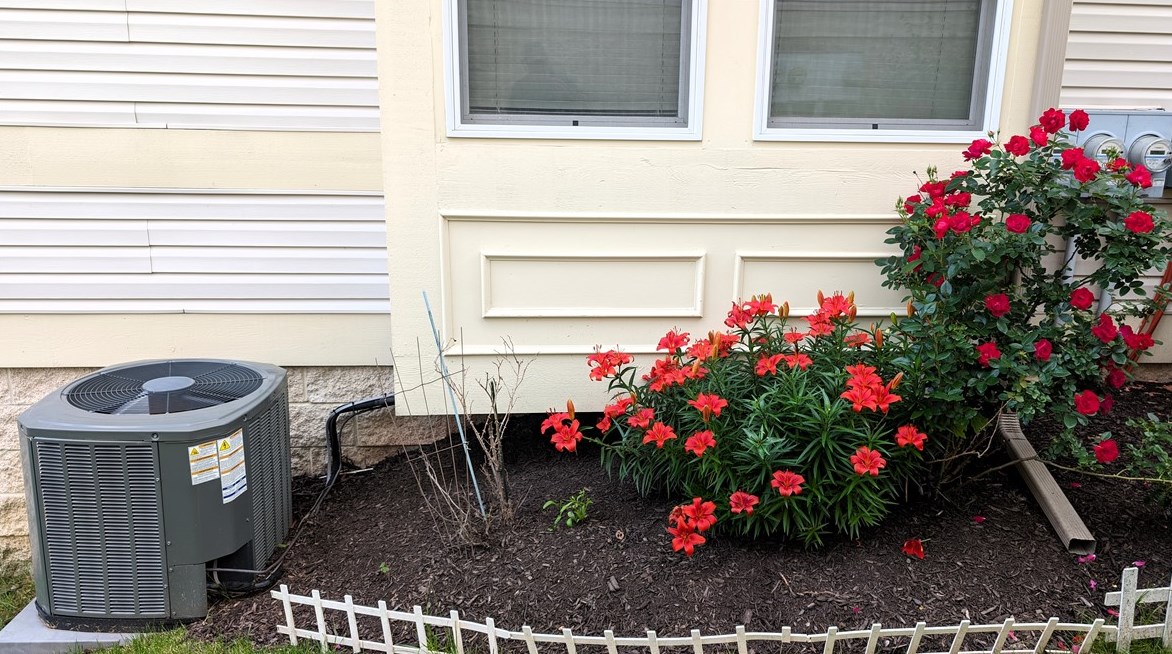 901 Berrington Ct, Bethel Park PA  15102-3138 exterior