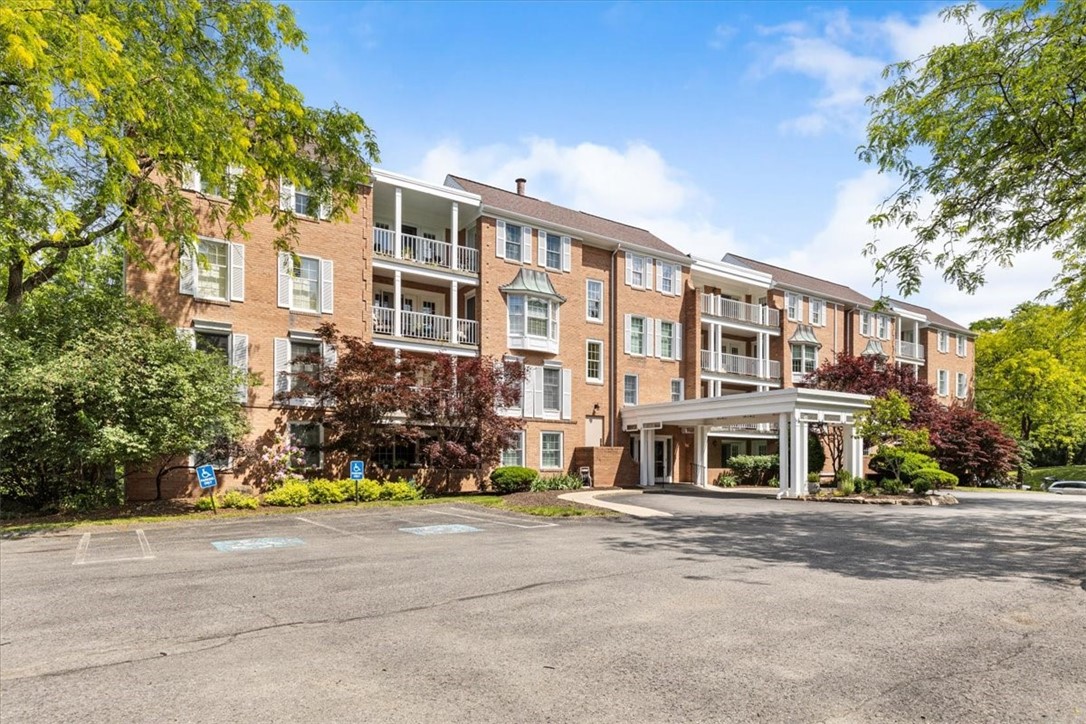 201 Kingsberry Cir 419, Pittsburgh, PA 15234 MLS 1655600 Coldwell