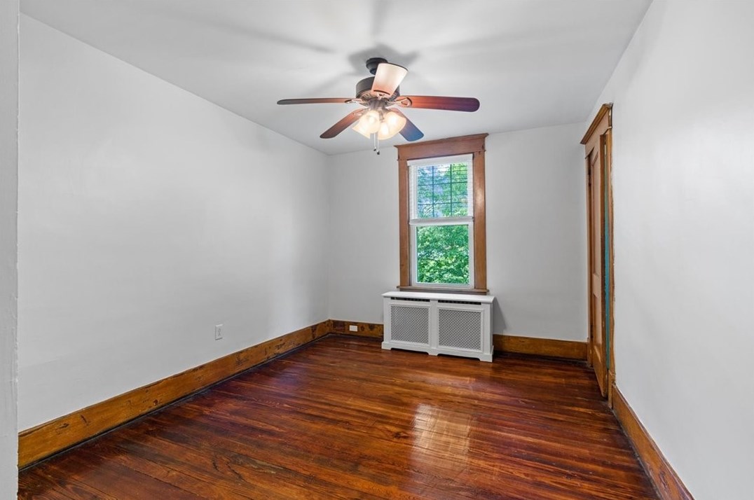 4354 Armorhill Ave, Whitaker PA  15120-1203 exterior