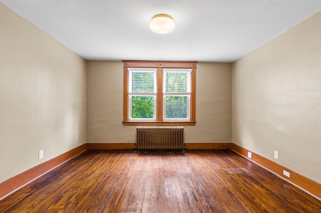 4354 Armorhill Ave, Whitaker PA  15120-1203 exterior