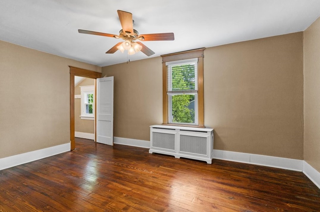 4354 Armorhill Ave, Whitaker PA  15120-1203 exterior