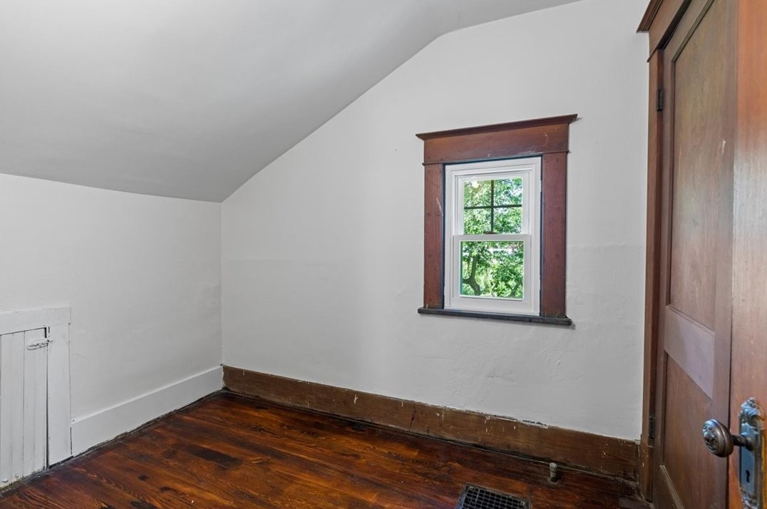 4354 Armorhill Ave, Whitaker PA  15120-1203 exterior