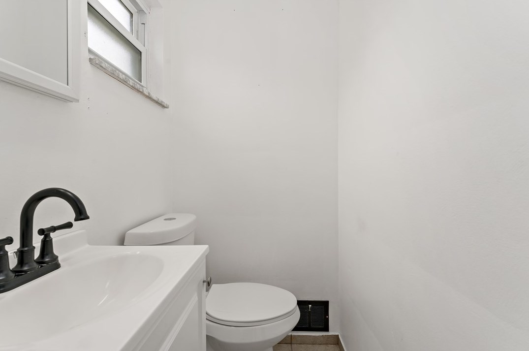 5928 Heberton Dr, Verona PA  15147-3325 exterior
