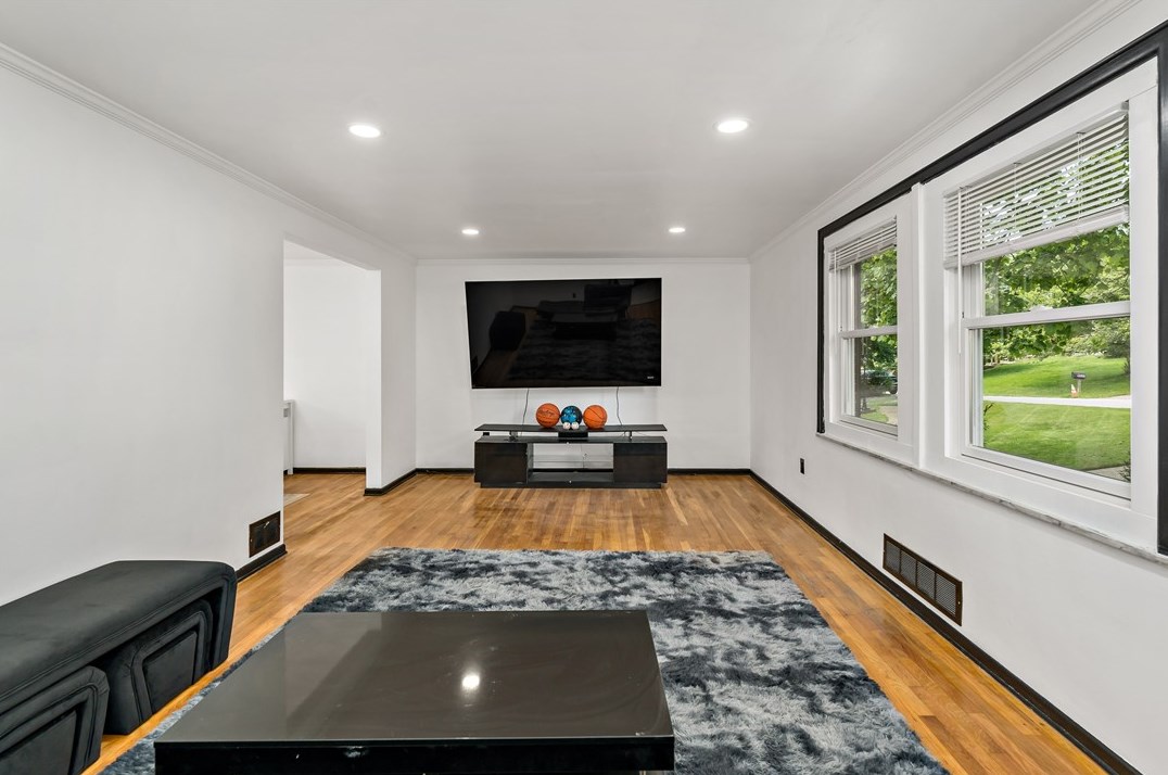 5928 Heberton Dr, Verona PA  15147-3325 exterior