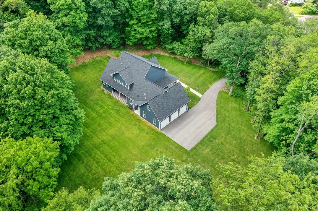 318 Pine Hollow Rd, Trafford, PA 15085