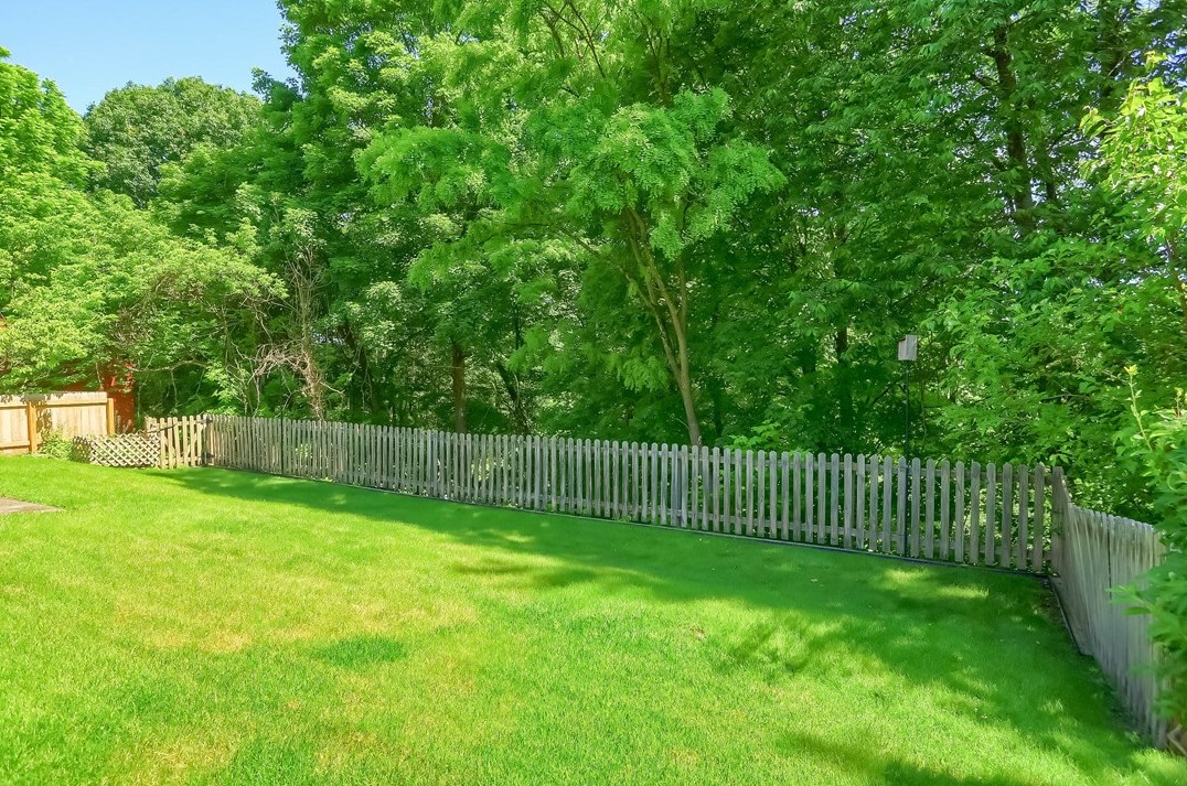 3631 Wallace Dr, Pittsburgh PA 15227-4265 exterior