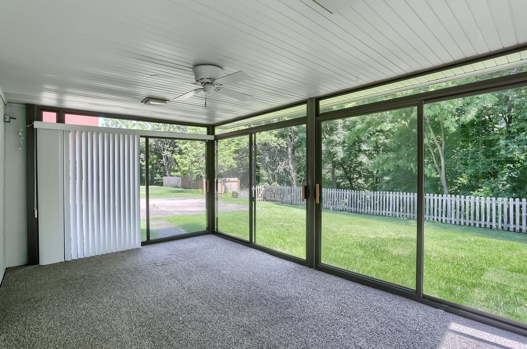 3631 Wallace Dr, Pittsburgh PA 15227-4265 exterior