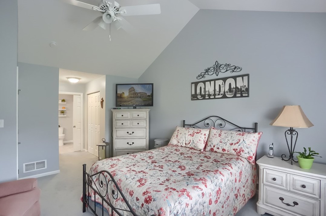 493 Stone Cliff Ln, Butler PA 16001-7302 exterior