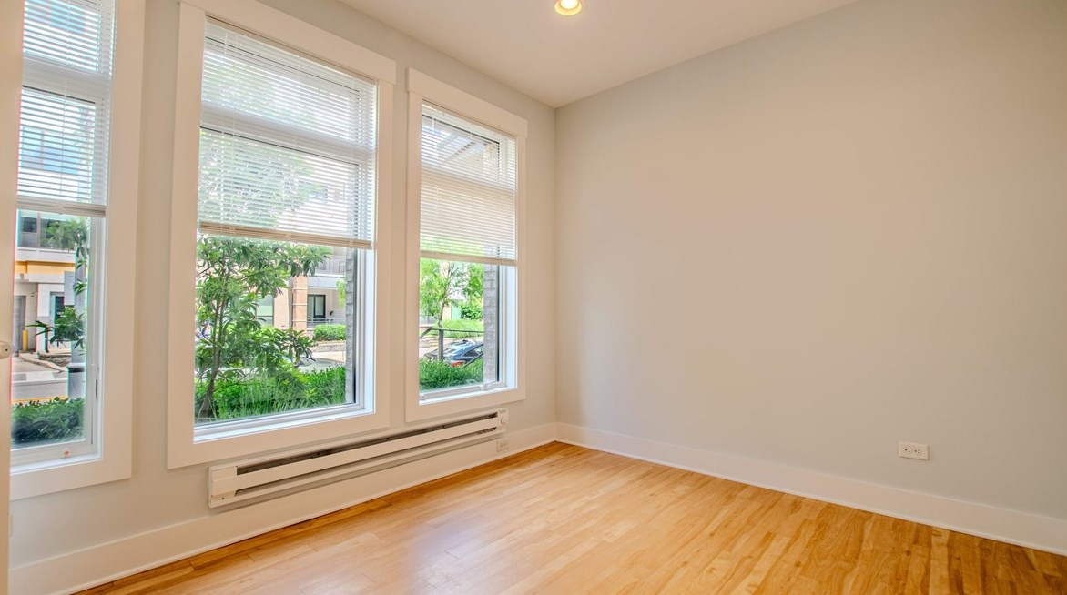 1916 Waterfront Pl, Pittsburgh PA 15222-4214 exterior