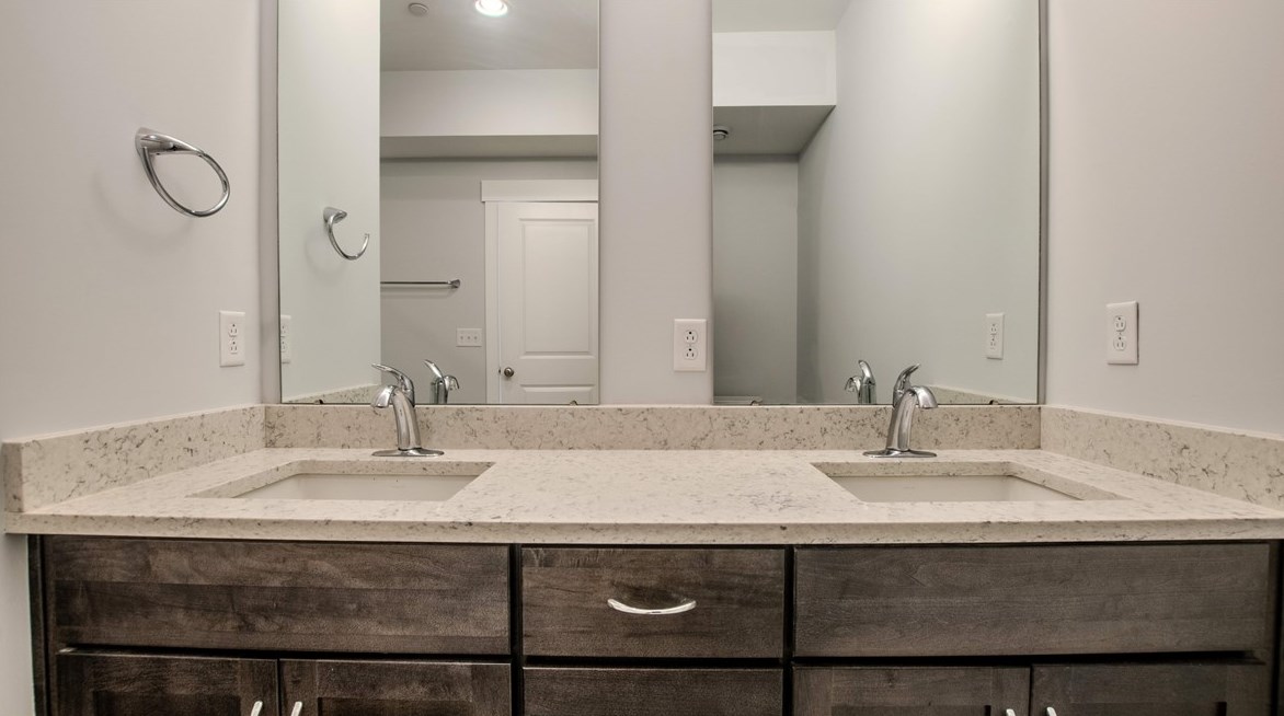 1916 Waterfront Pl, Pittsburgh PA 15222-4214 exterior