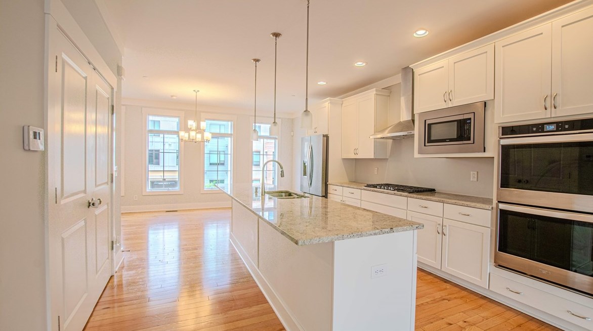 1916 Waterfront Pl, Pittsburgh PA 15222-4214 exterior