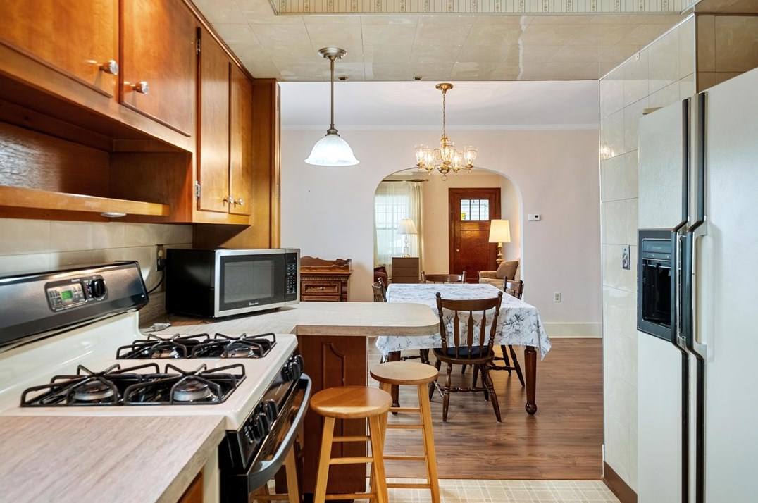 704 Louann St, Pittsburgh PA  15223-1024 exterior