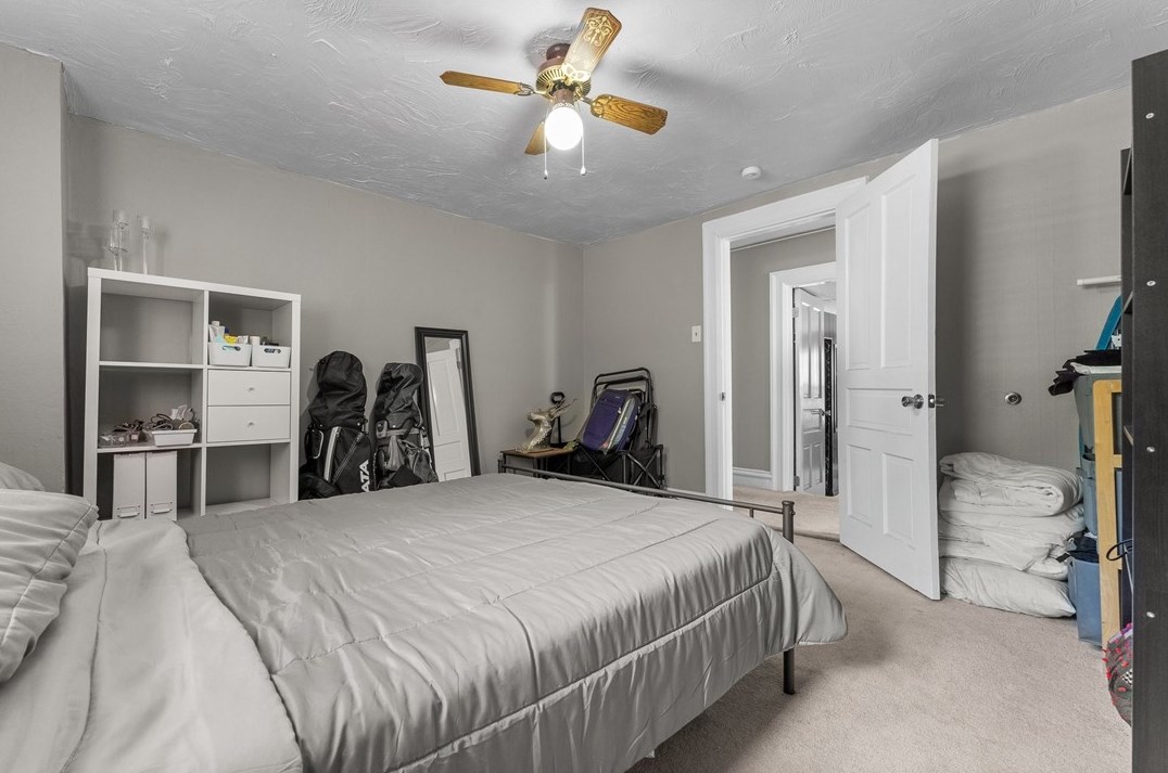 409 Lorenz Ave, Pittsburgh PA 15220-5734 exterior