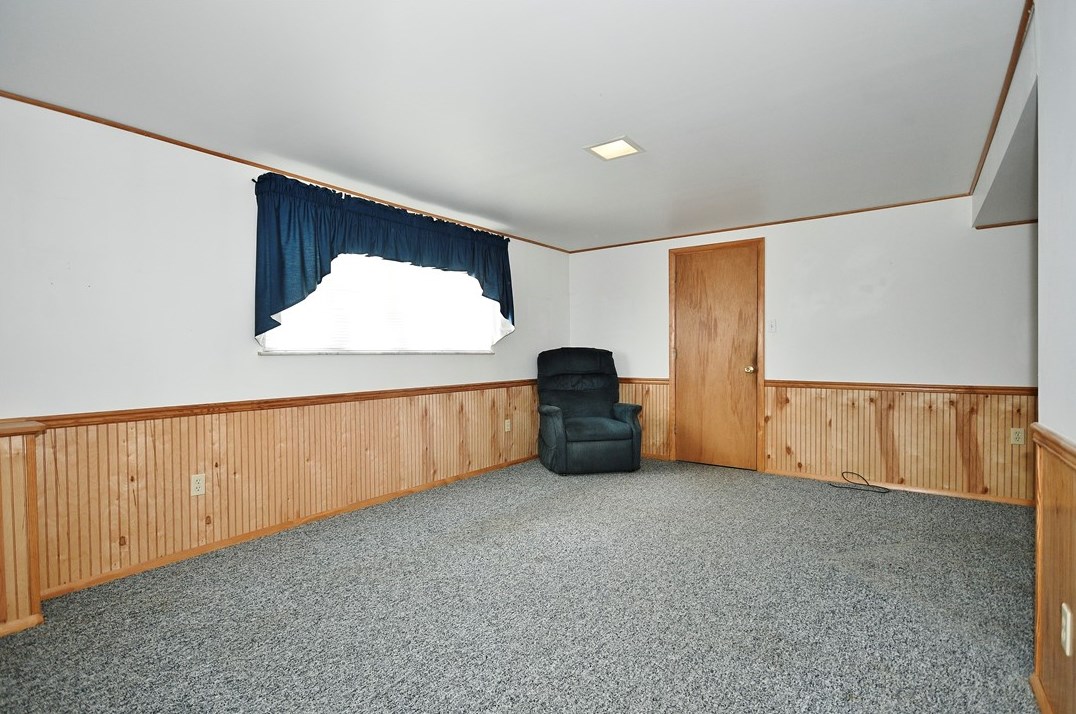 448 Temona Dr, Pittsburgh PA 15236-4249 exterior