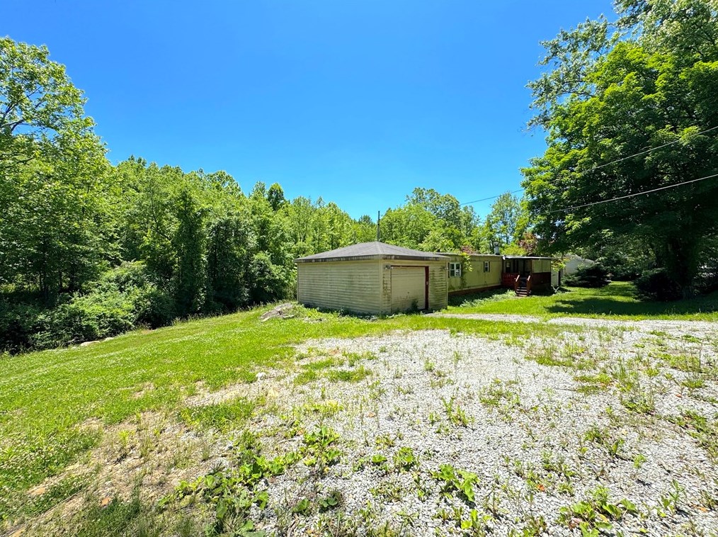 342 Mnr Harrison City Rd, Harrison City PA  15636-1107 exterior