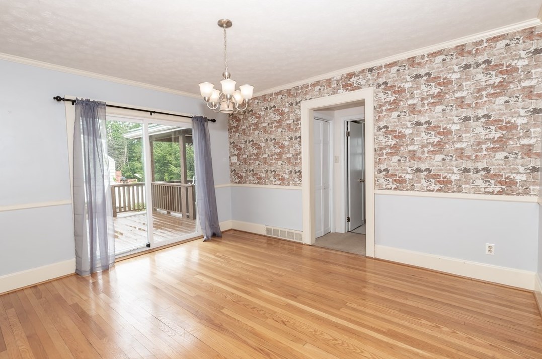 530 6 St, Indiana PA 15701-1204 exterior