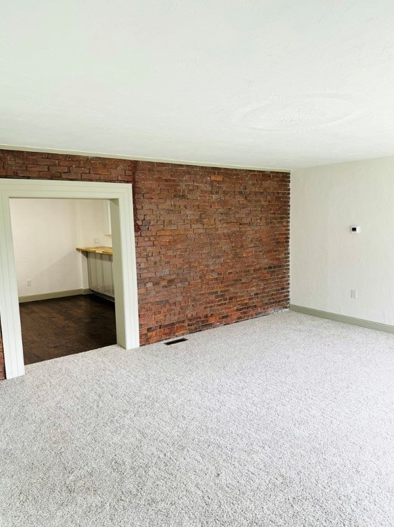 2216 2 St, South Connellsville PA  15425-5313 exterior