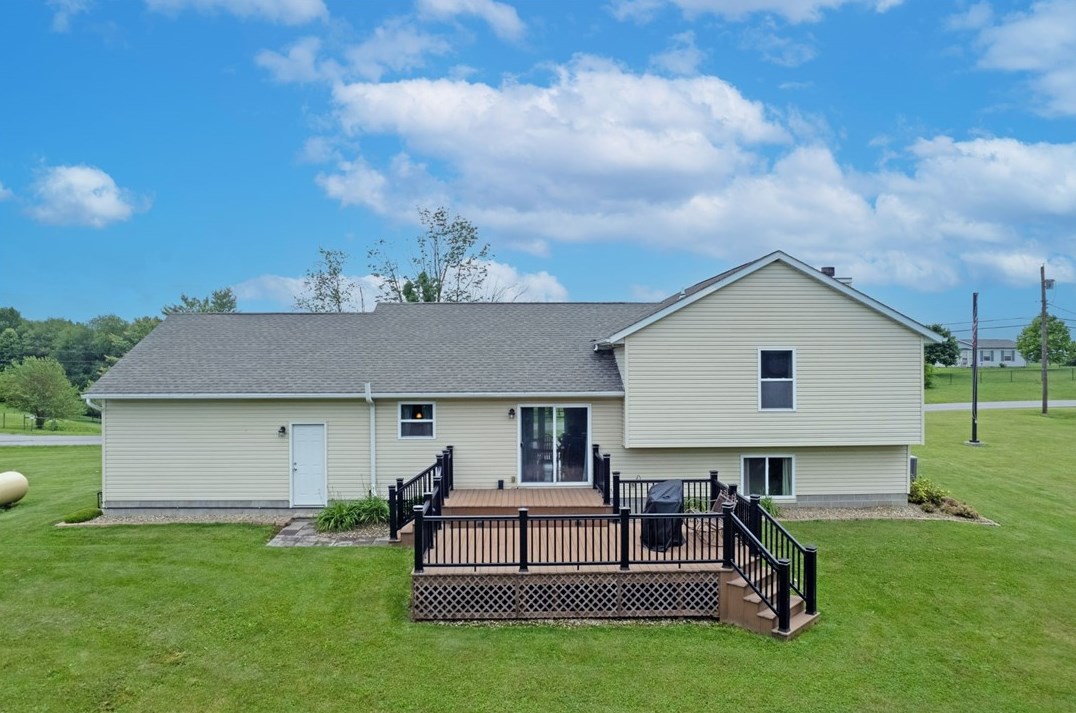 262 Wildwood Rd, Midland, PA 15059