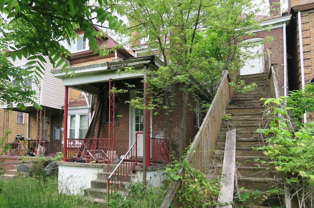 8010 Susquehanna St, Pittsburgh PA  15208-2233 exterior