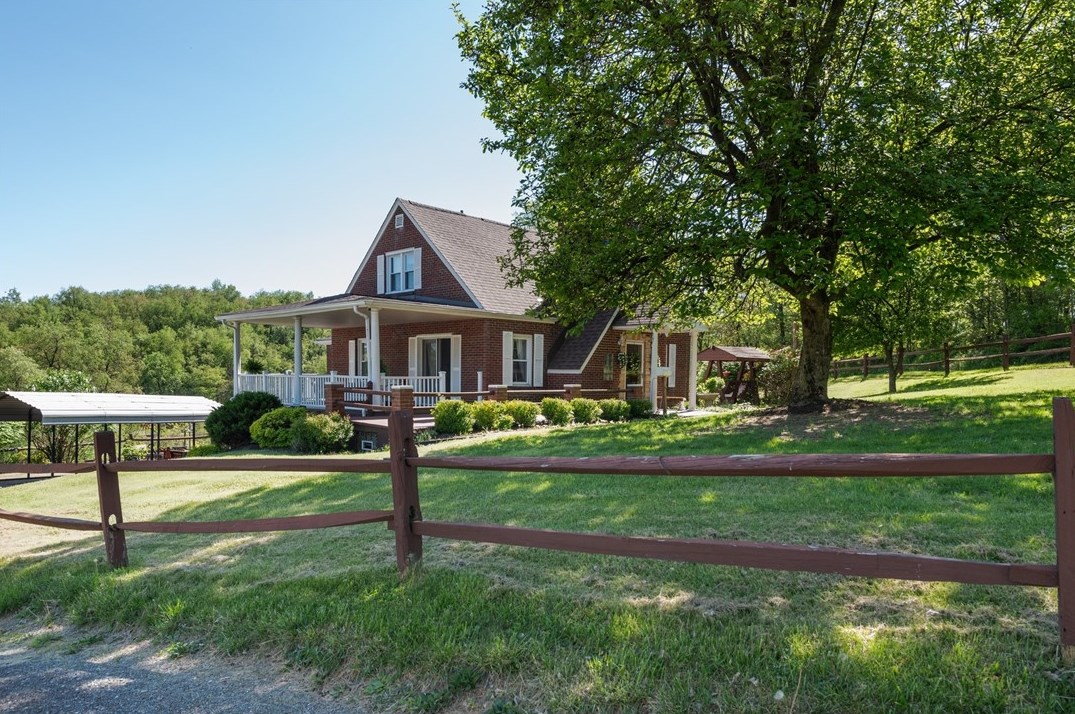 5 Carothers Way, Elizabeth, PA 15037