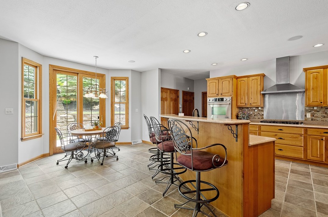 17 Kingswood Ct, Washington PA 15301-9600 exterior