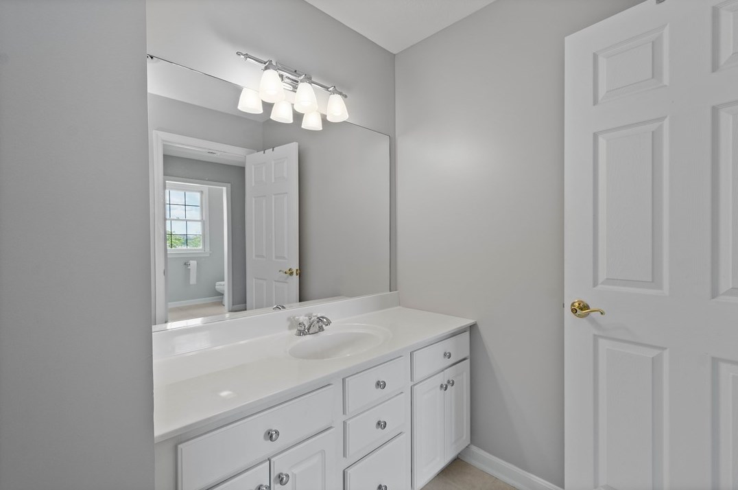 17 Kingswood Ct, Washington PA 15301-9600 exterior