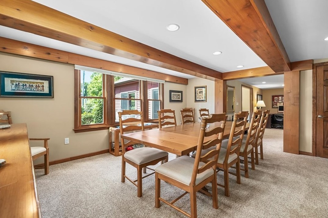 2350 Morrow Rd, Pittsburgh PA 15241-3318 exterior