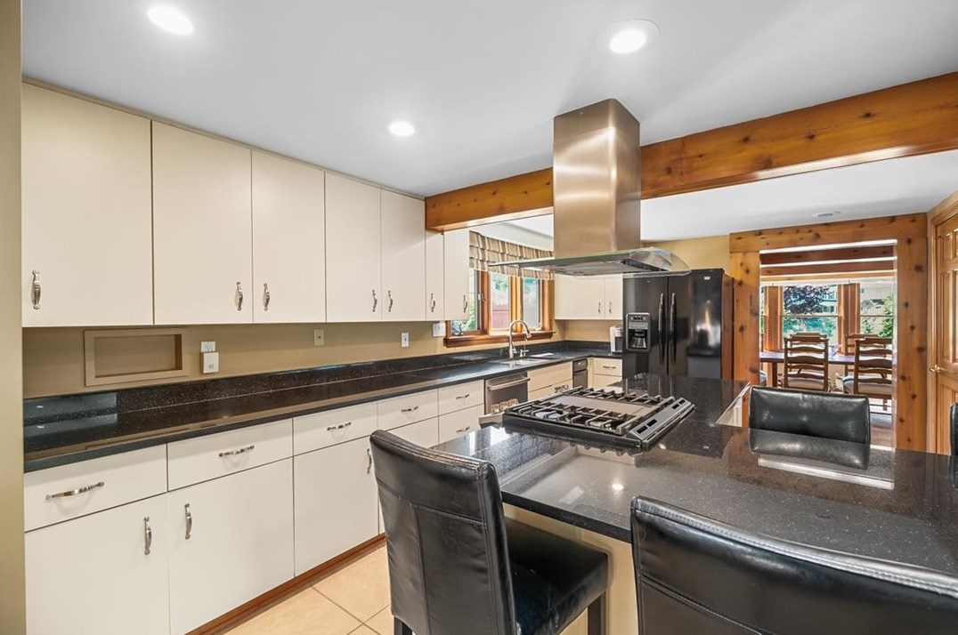 2350 Morrow Rd, Pittsburgh PA 15241-3318 exterior