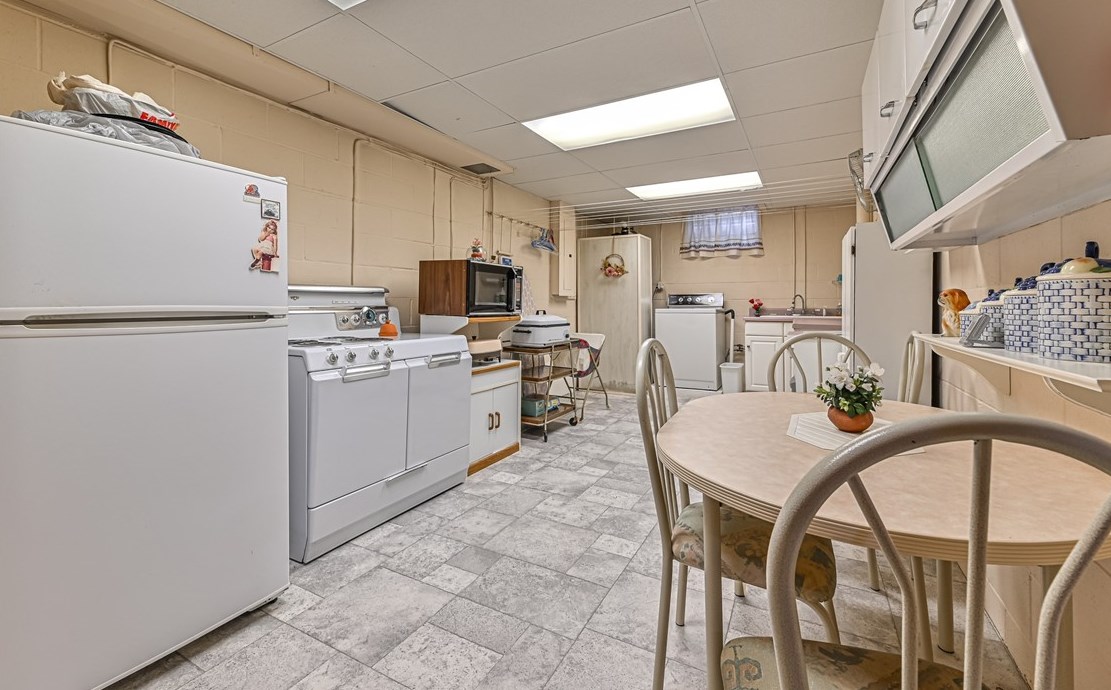 212 Beech Rd, Butler PA 16001-1903 exterior