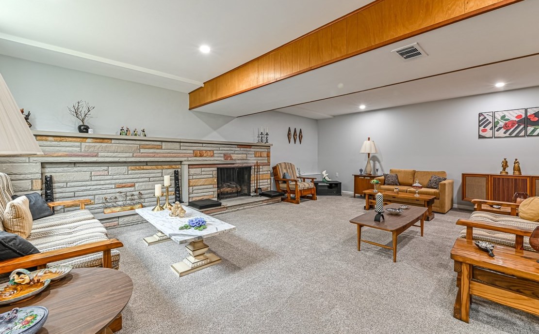 212 Beech Rd, Butler PA 16001-1903 exterior