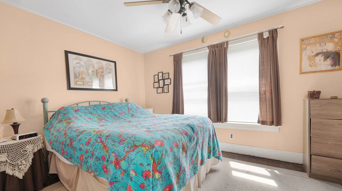 913 Elmwood St, Mckeesport PA  15133-3910 exterior