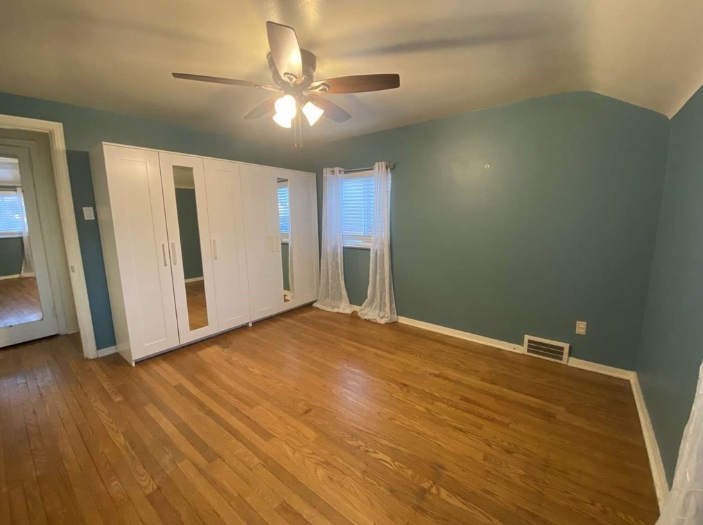 344 Spg Vly Rd, Pittsburgh PA 15243-1418 exterior