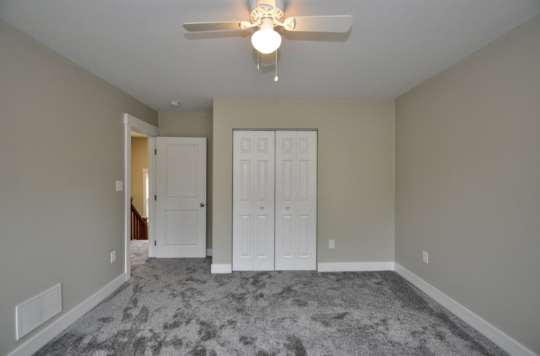 3319 Piedmont Ave, Pittsburgh PA 15216-2220 exterior